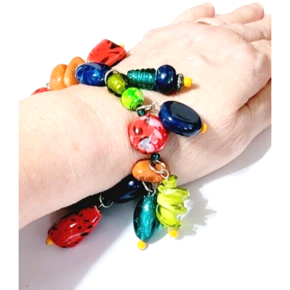 Vintage Colorful Stretch‎ Bracelet Glass , Agate & Clay Charms Red Green sbr-5